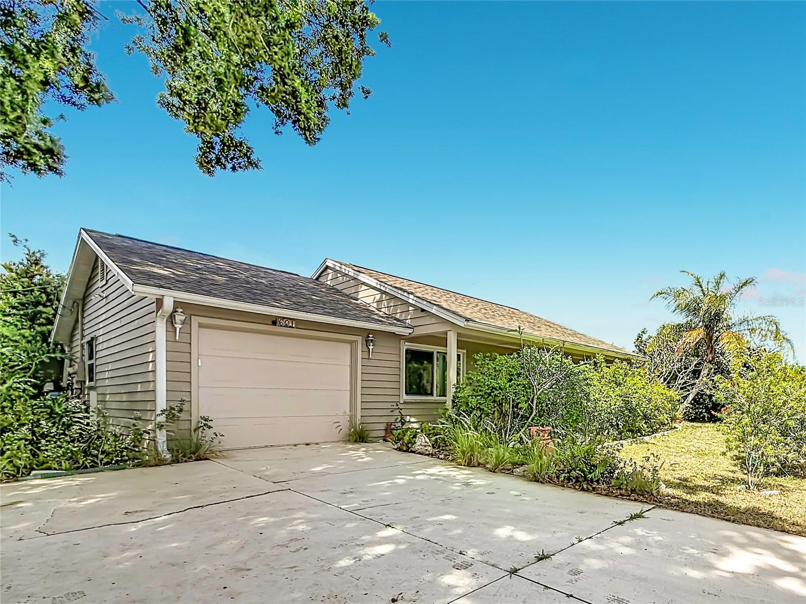 601 E SEMINOLE DR, VENICE, FL, 34293