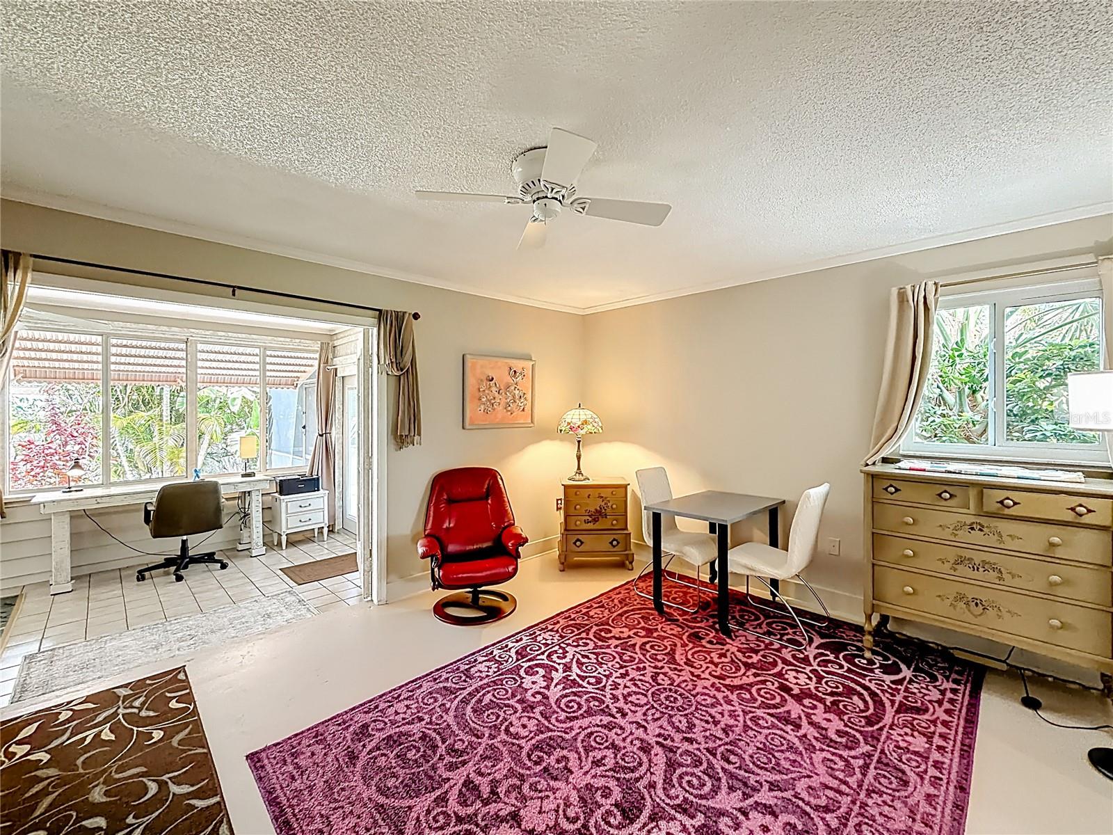 601 E SEMINOLE DR, VENICE, FL, 34293