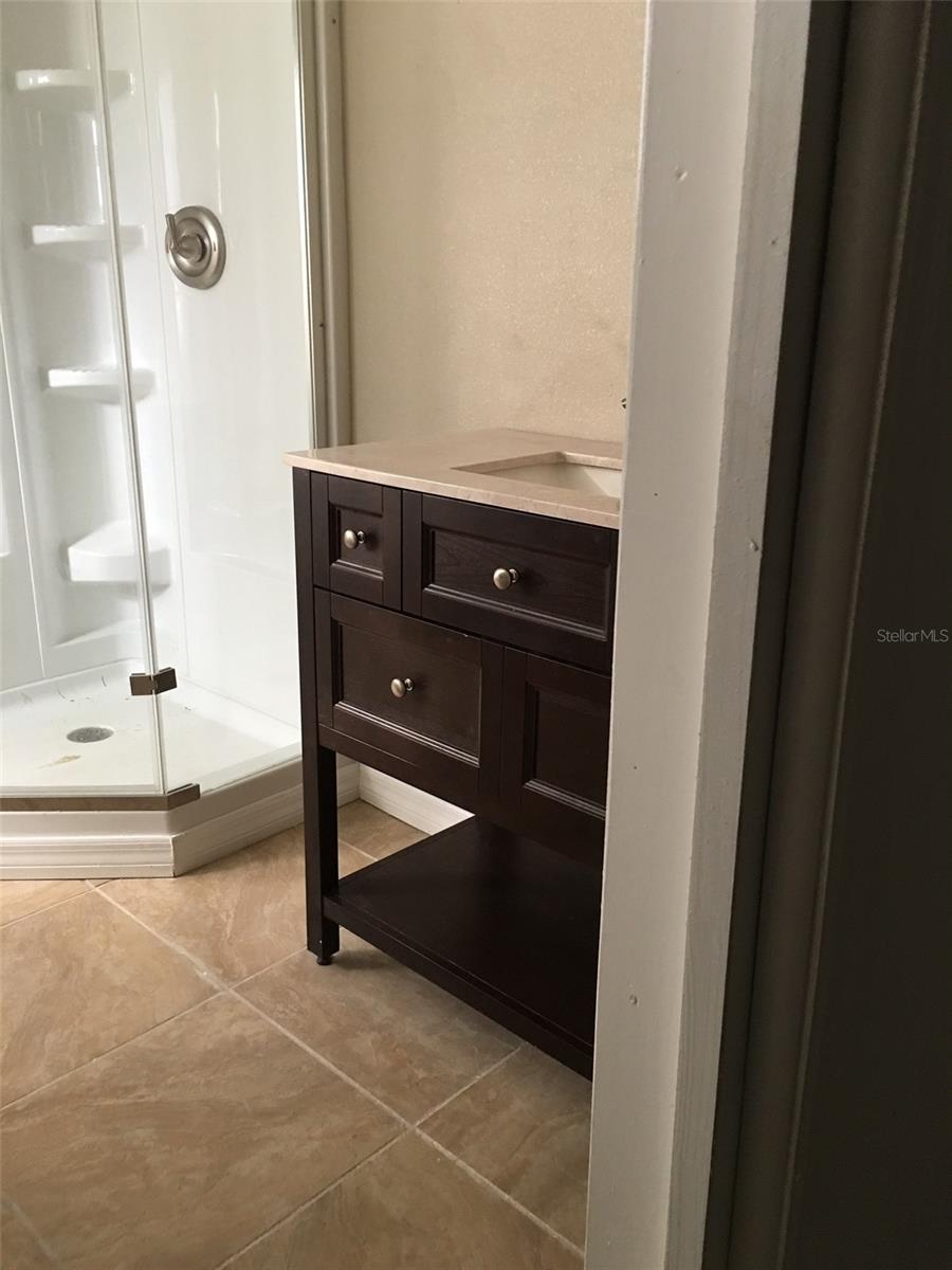 804 E ORCHID AVE, TAMPA, FL, 33612