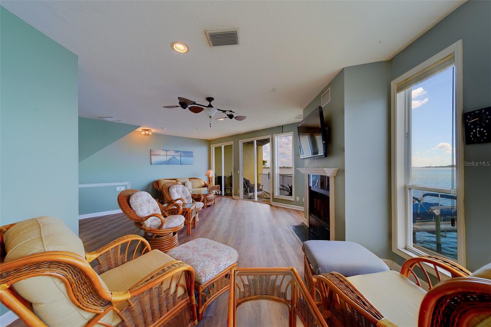 138 BRENT CIR, OLDSMAR, FL, 34677