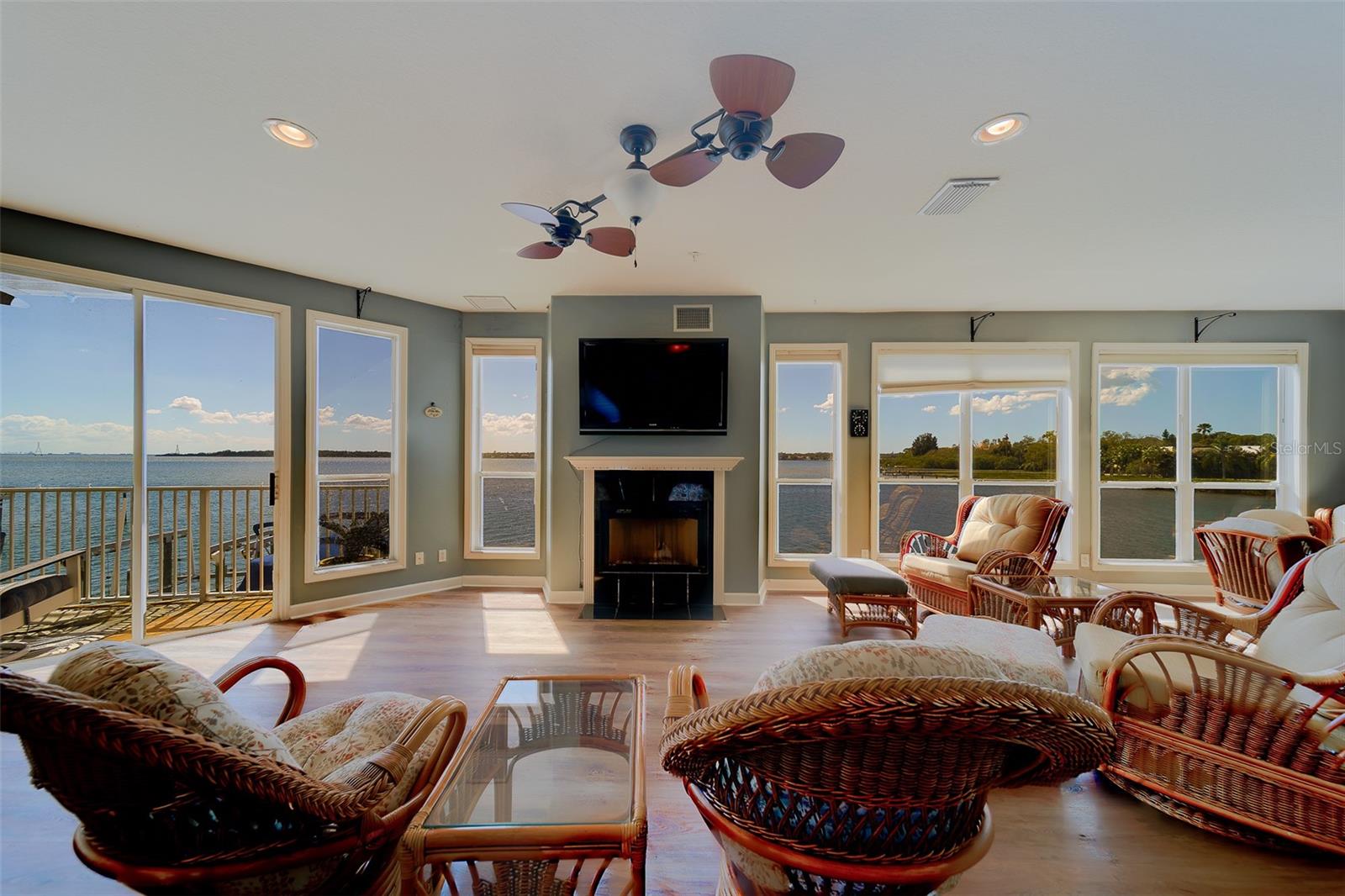 138 BRENT CIR, OLDSMAR, FL, 34677