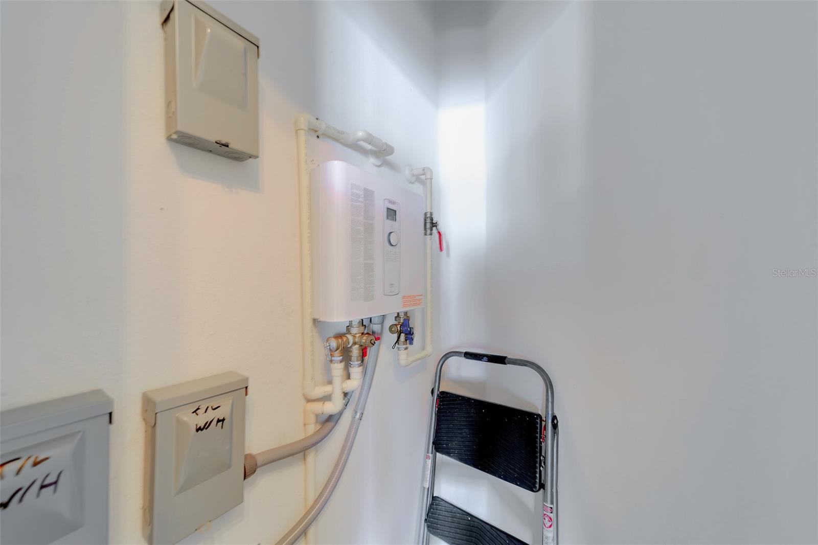 138 BRENT CIR, OLDSMAR, FL, 34677