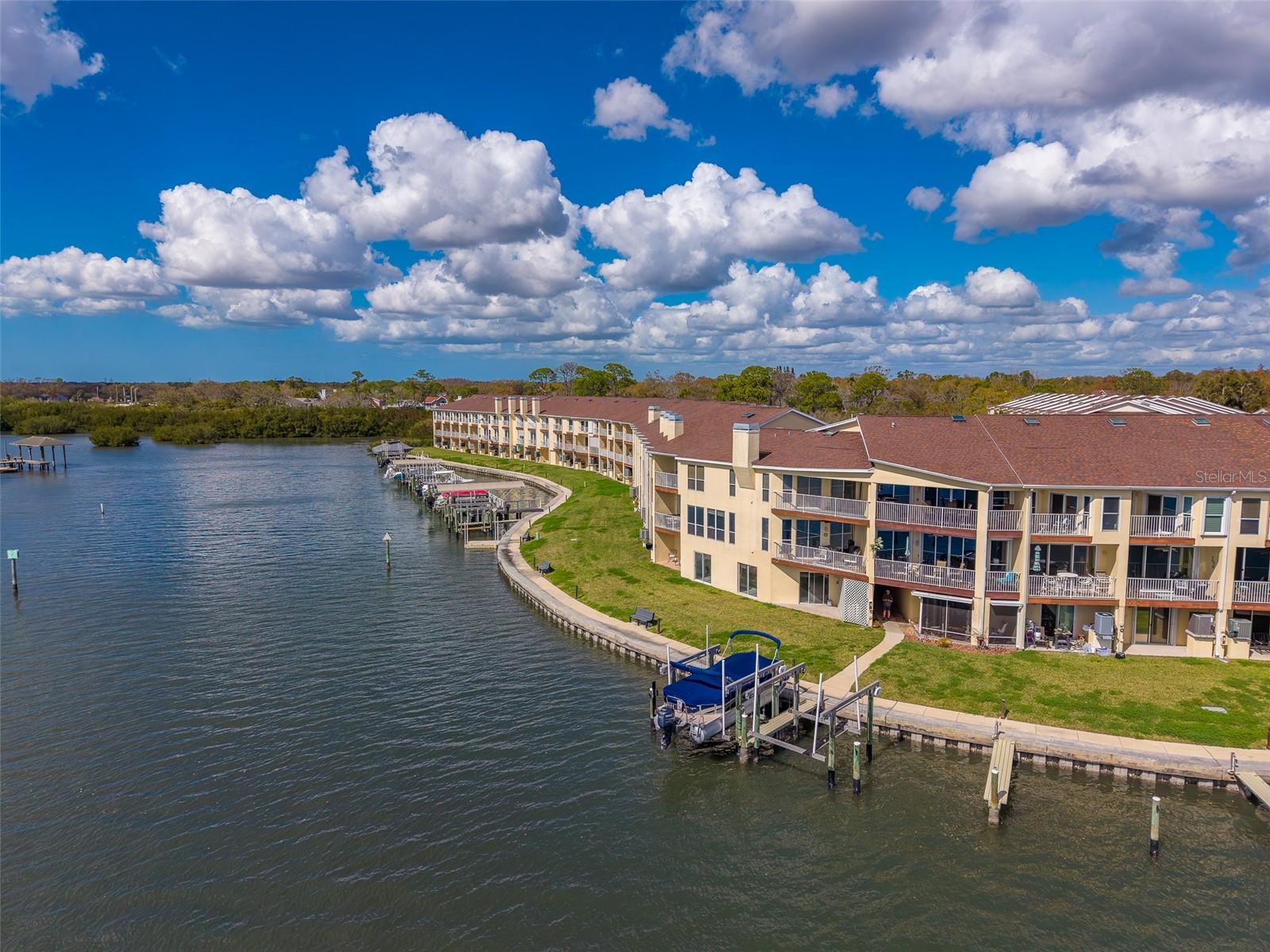 138 BRENT CIR, OLDSMAR, FL, 34677