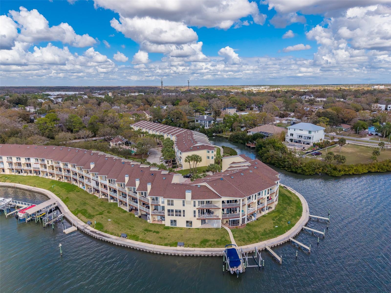 138 BRENT CIR, OLDSMAR, FL, 34677