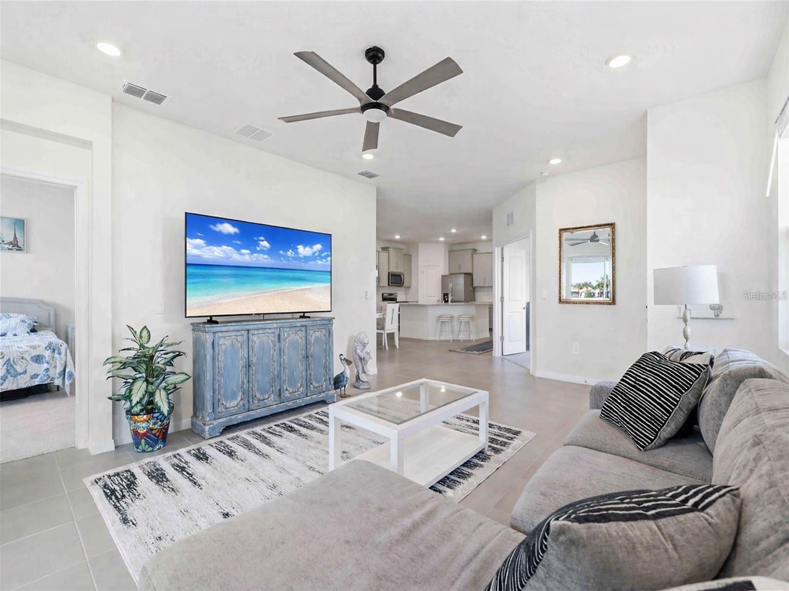 17817 PASTURELAND AVE, LAKEWOOD RANCH, FL, 34211