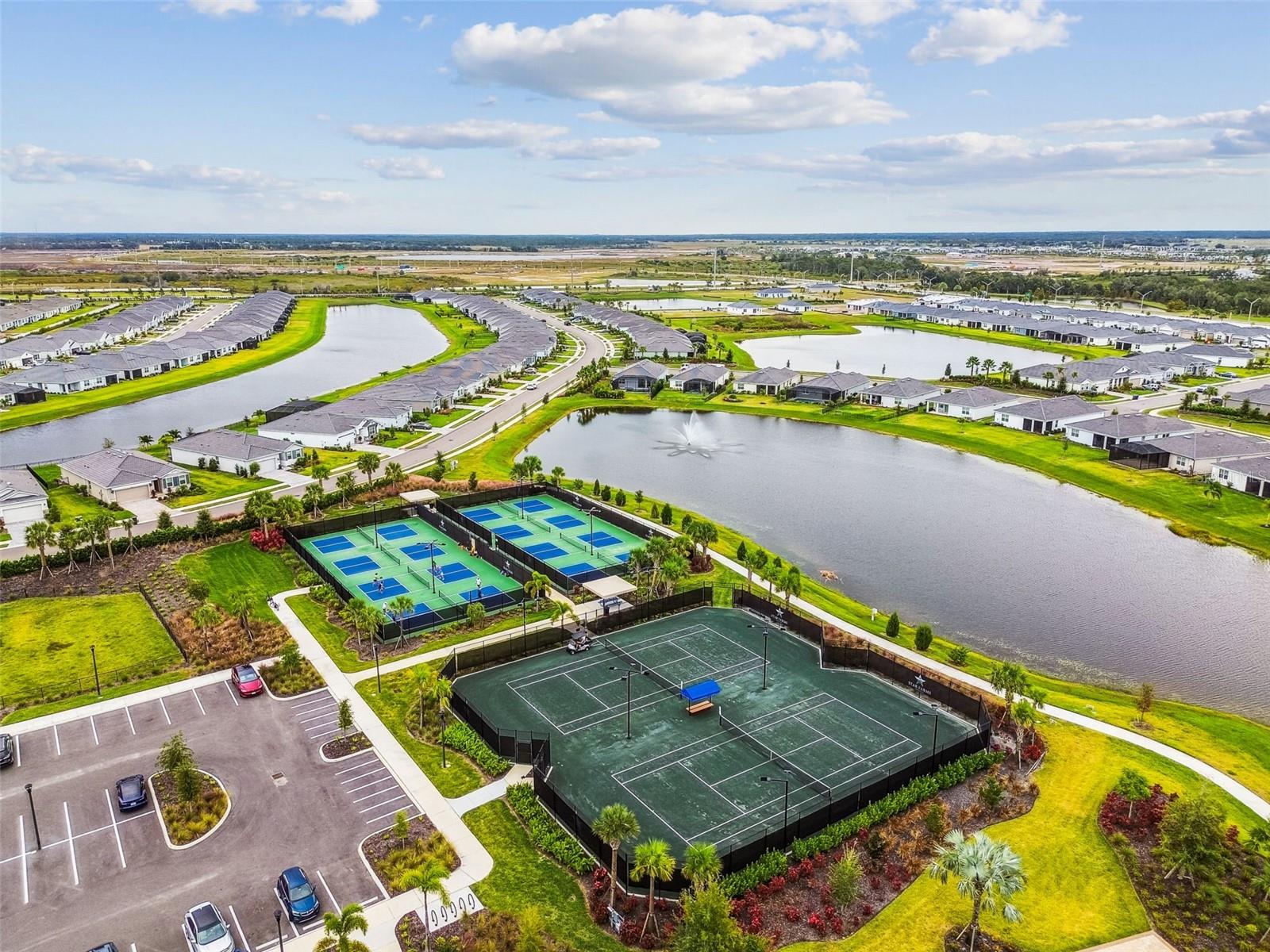 17817 PASTURELAND AVE, LAKEWOOD RANCH, FL, 34211