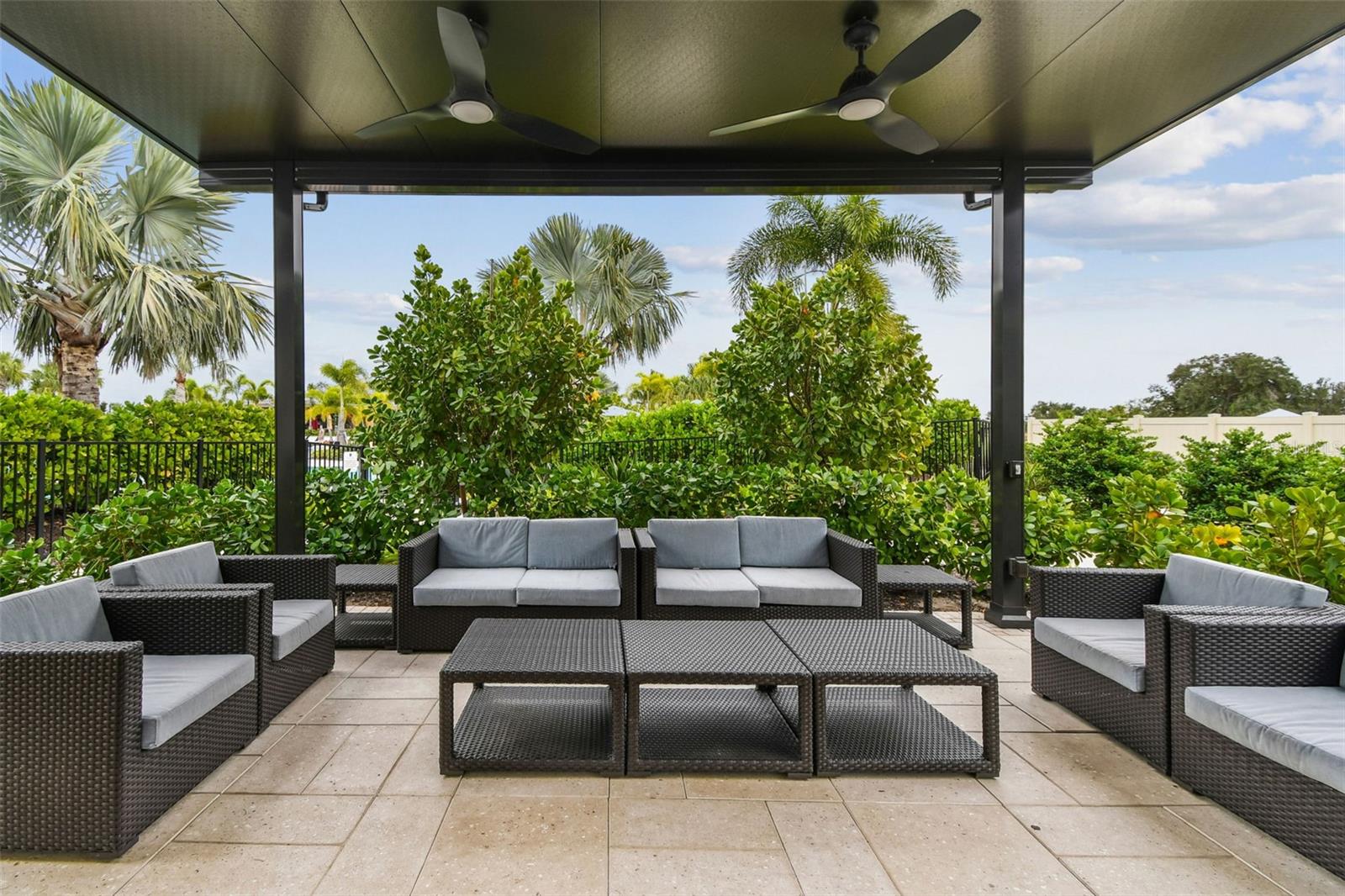 17817 PASTURELAND AVE, LAKEWOOD RANCH, FL, 34211