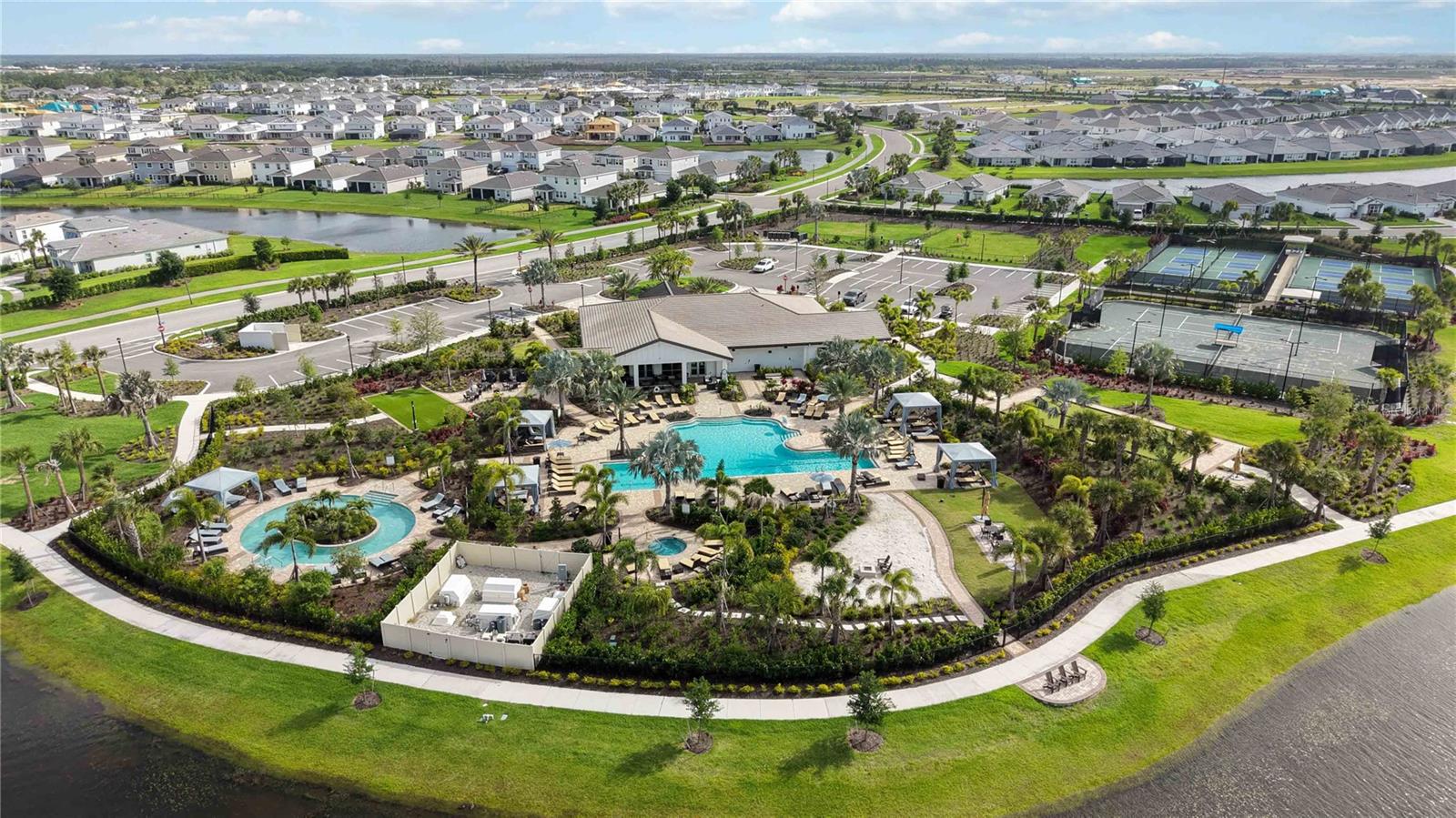 17817 PASTURELAND AVE, LAKEWOOD RANCH, FL, 34211