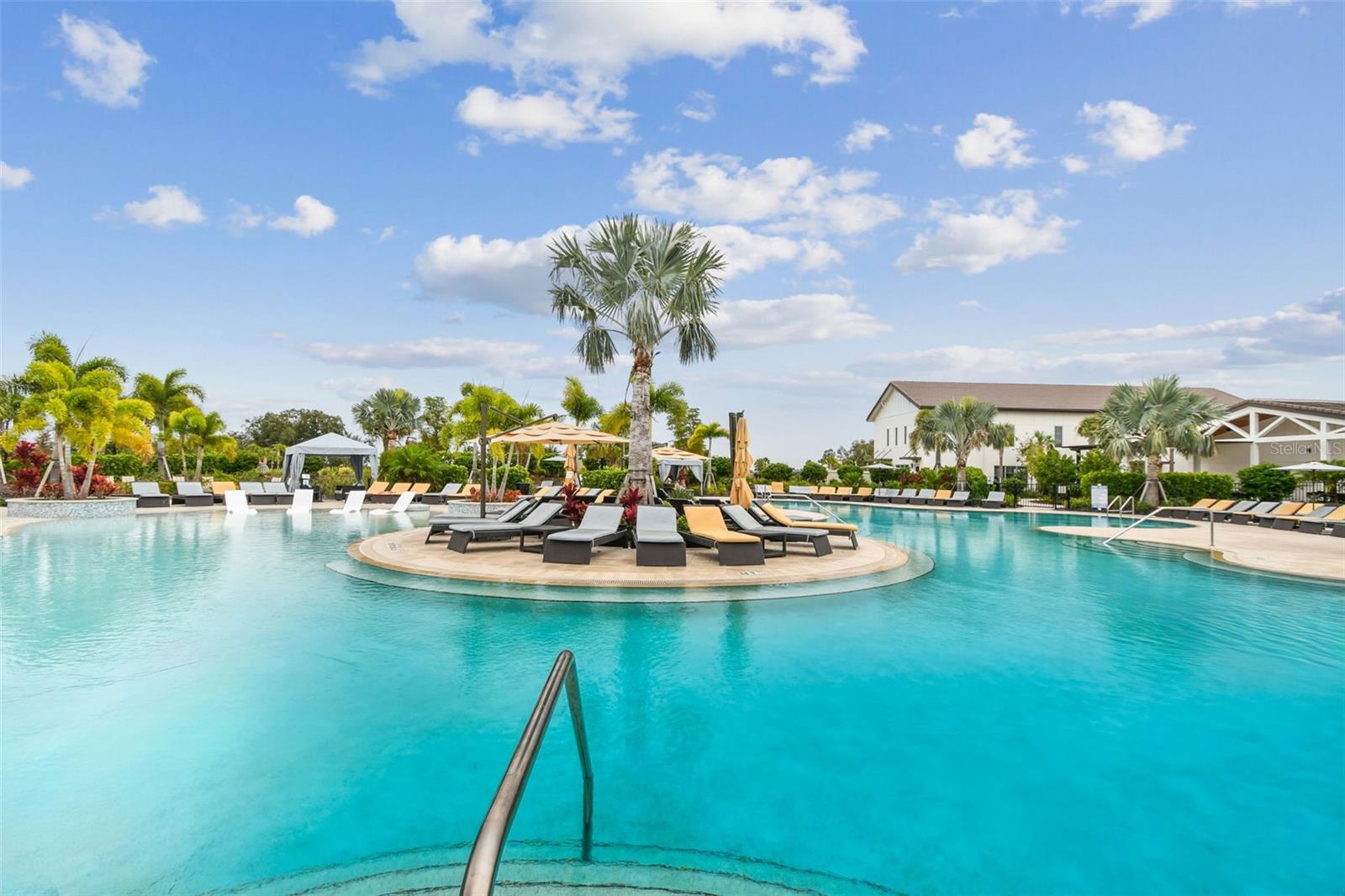 17817 PASTURELAND AVE, LAKEWOOD RANCH, FL, 34211