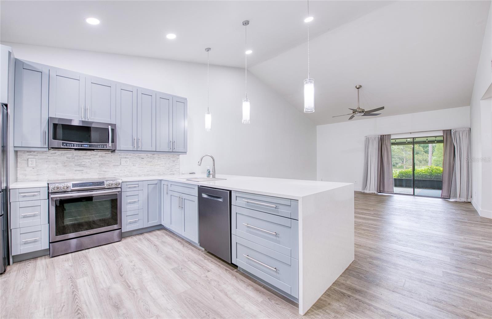 2617 BENTLEY DR, PALM HARBOR, FL, 34684