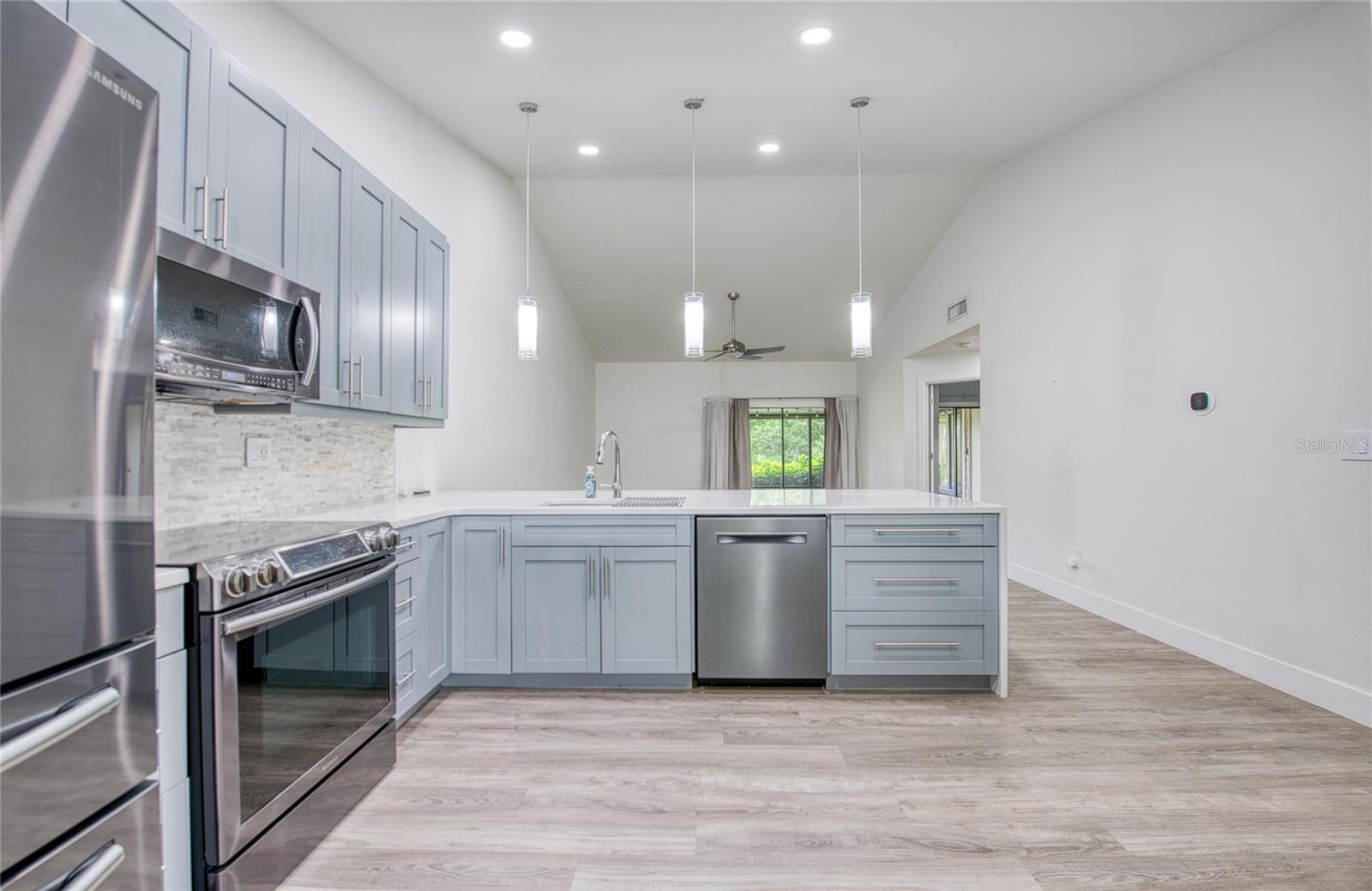 2617 BENTLEY DR, PALM HARBOR, FL, 34684