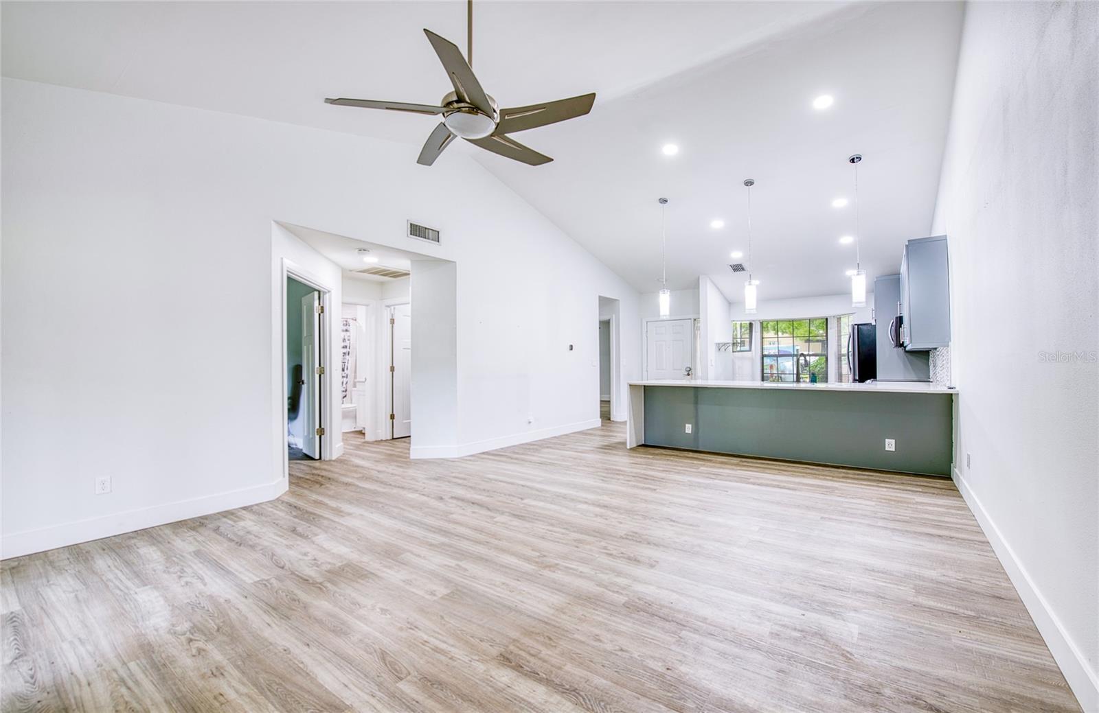 2617 BENTLEY DR, PALM HARBOR, FL, 34684