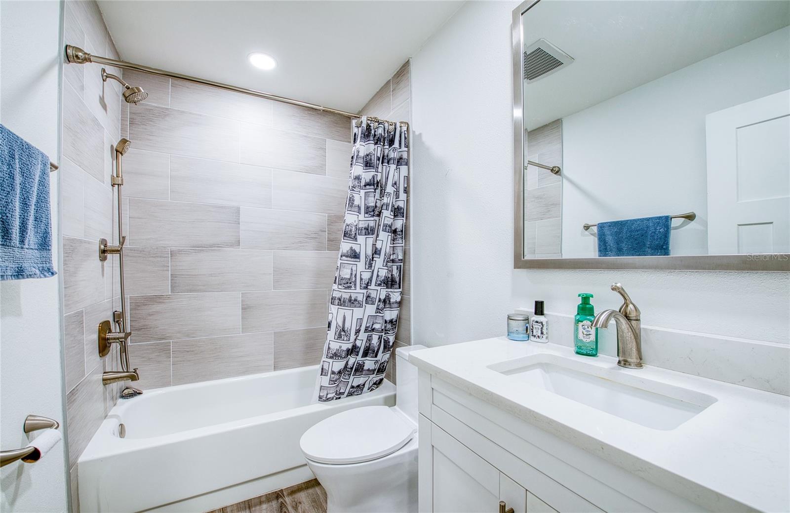 2617 BENTLEY DR, PALM HARBOR, FL, 34684