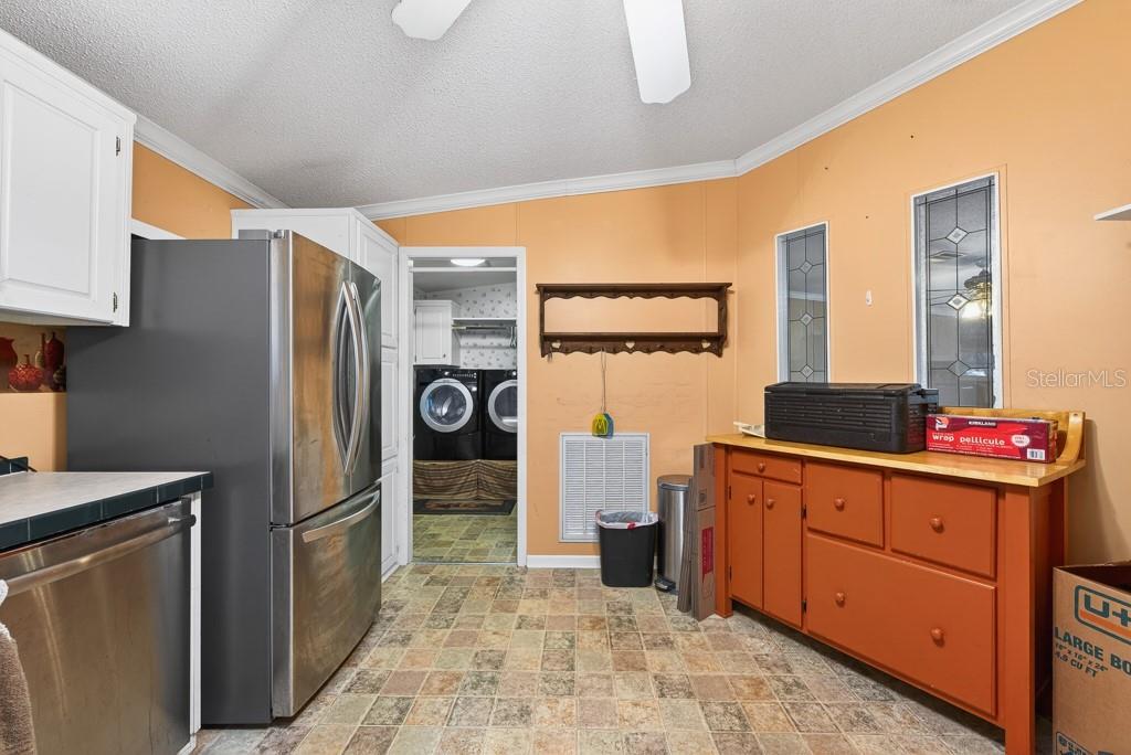 11809 DUNWOODIE MANOR DR, THONOTOSASSA, FL, 33592