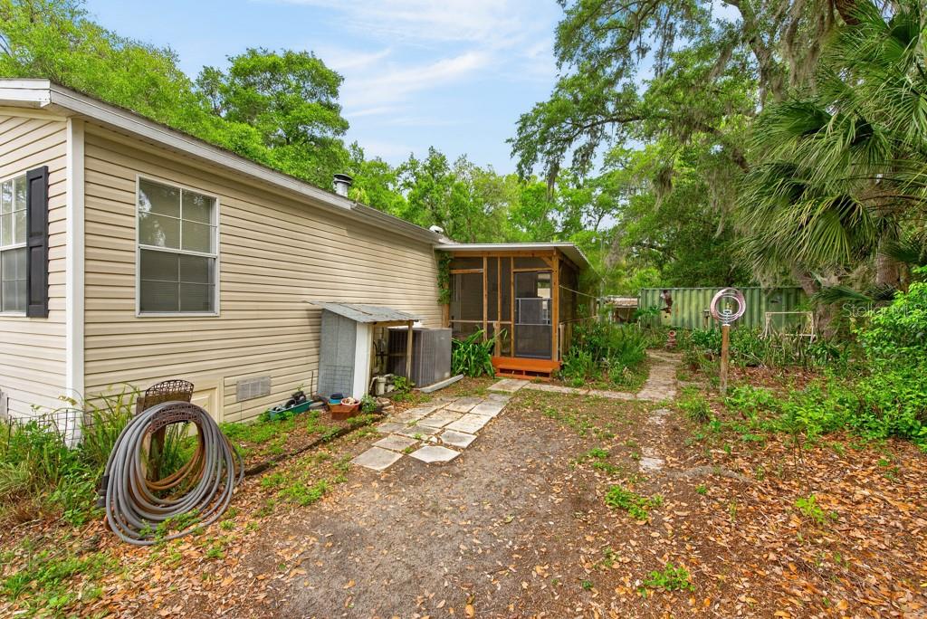 11809 DUNWOODIE MANOR DR, THONOTOSASSA, FL, 33592