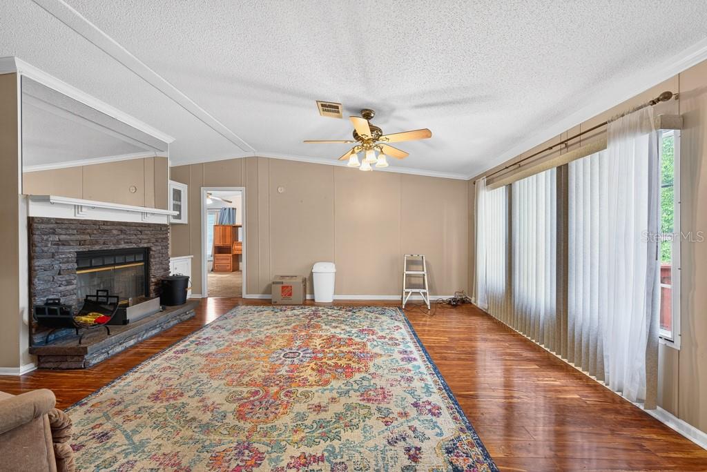 11809 DUNWOODIE MANOR DR, THONOTOSASSA, FL, 33592