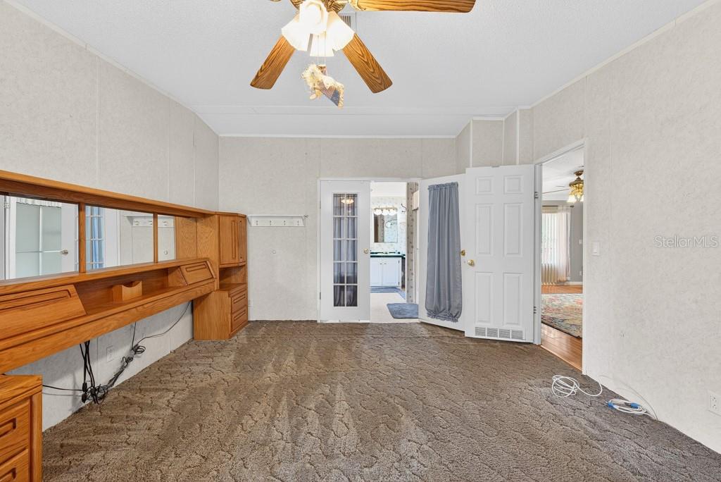 11809 DUNWOODIE MANOR DR, THONOTOSASSA, FL, 33592