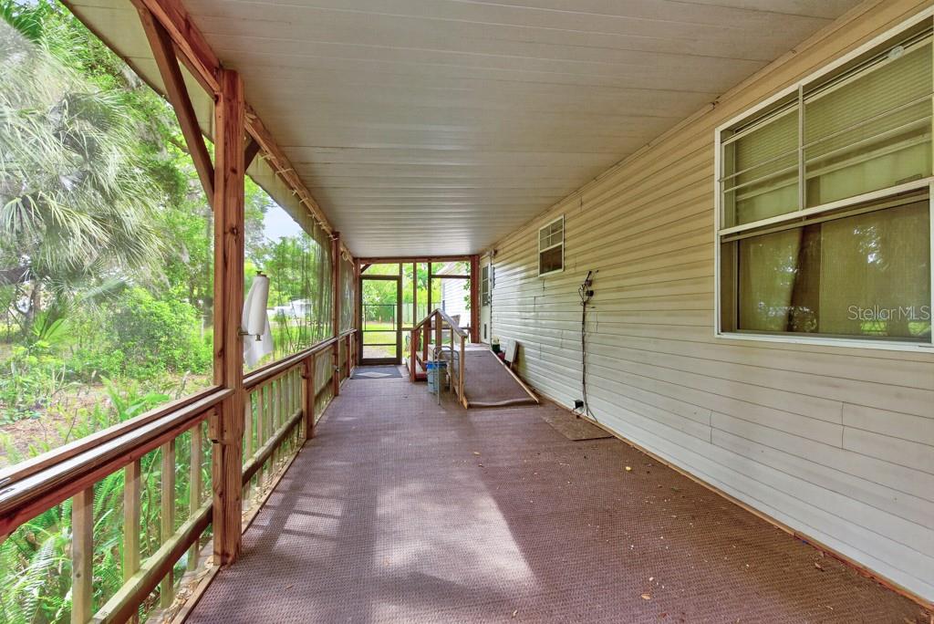 11809 DUNWOODIE MANOR DR, THONOTOSASSA, FL, 33592