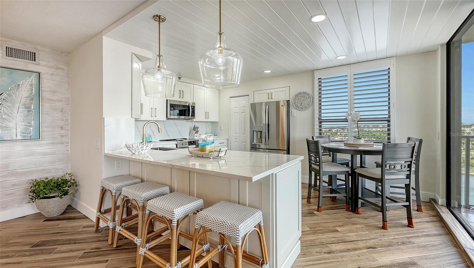 6294 BAHIA DEL MAR CIR #804, ST PETERSBURG, FL, 33715