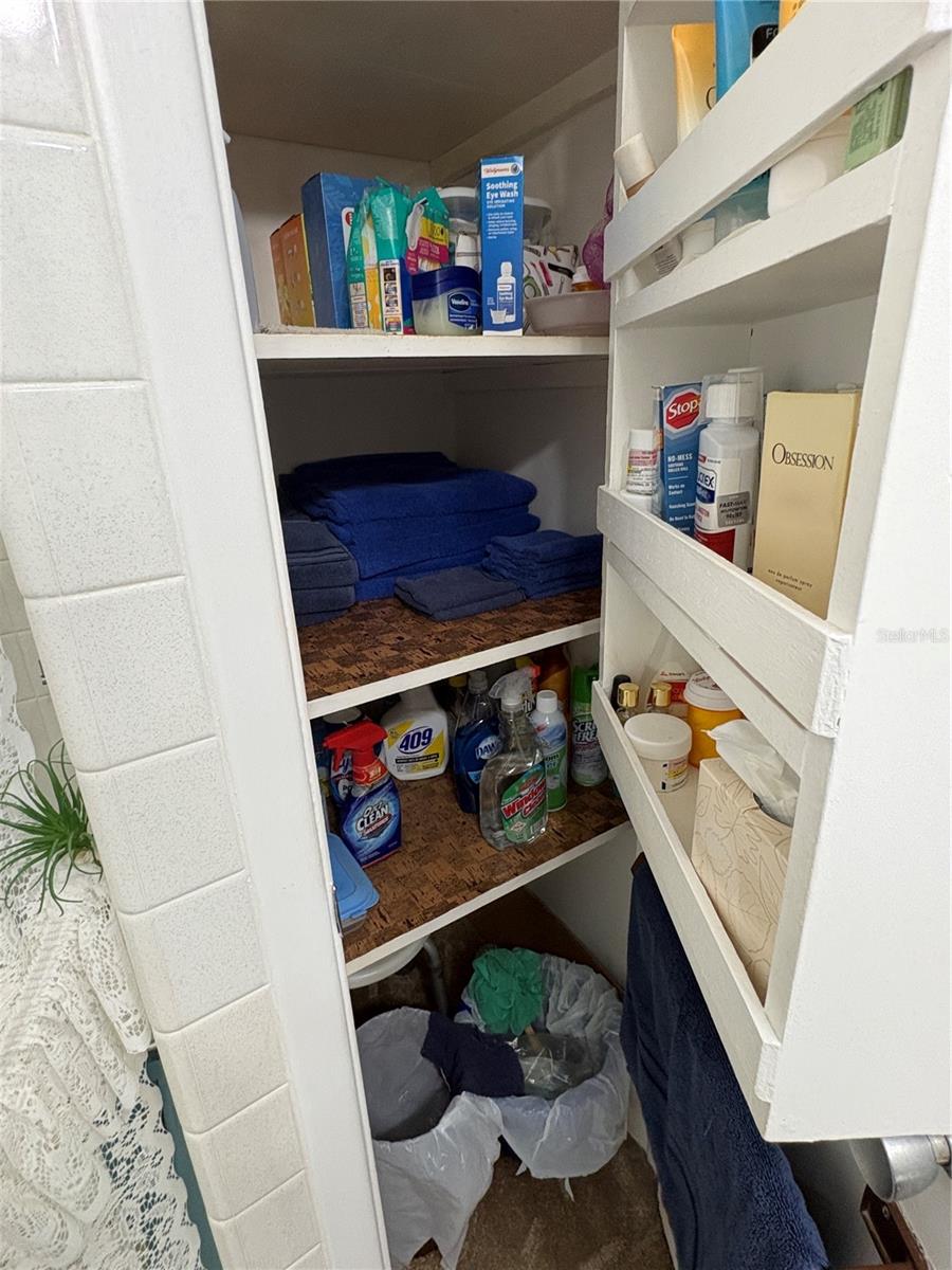 1705 N JEFFERSON AVE, LARGO, FL, 33770