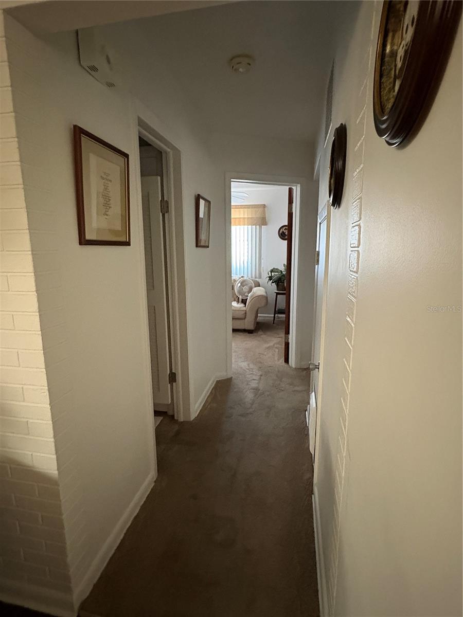 1705 N JEFFERSON AVE, LARGO, FL, 33770