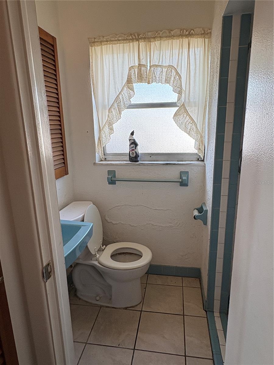 1705 N JEFFERSON AVE, LARGO, FL, 33770