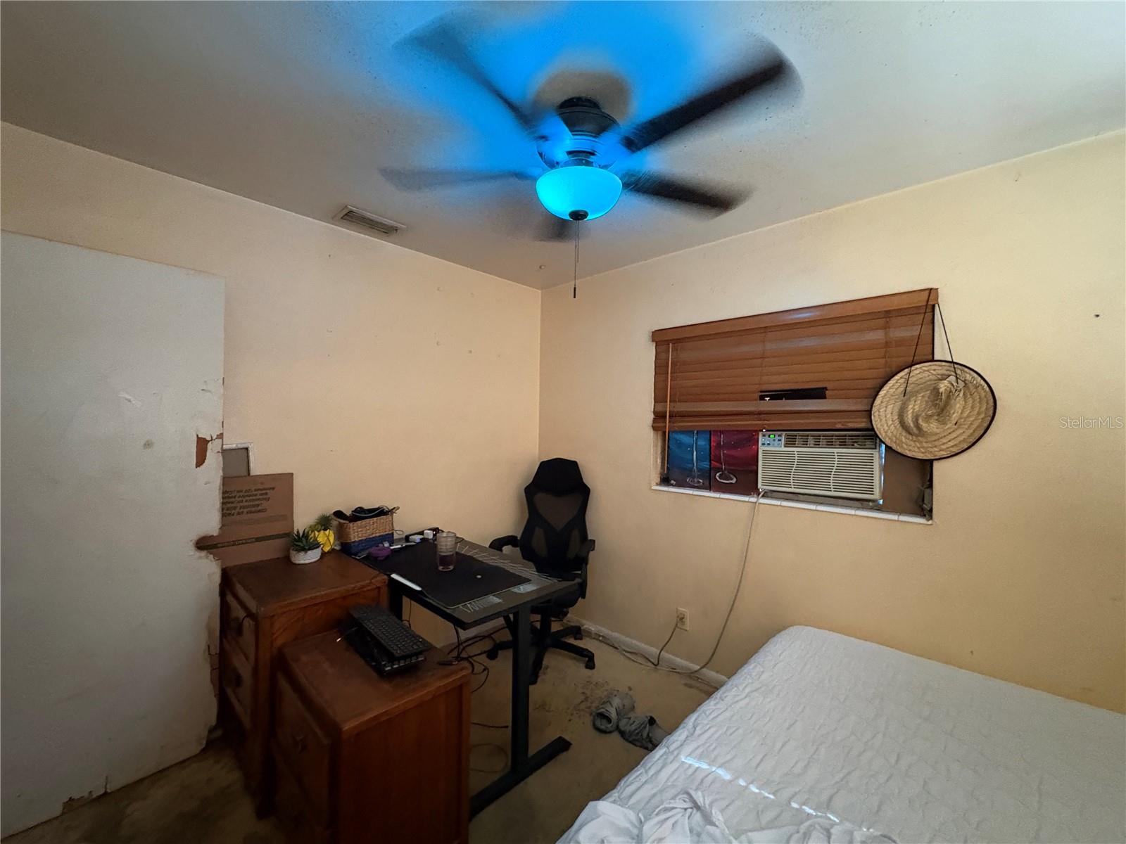 1705 N JEFFERSON AVE, LARGO, FL, 33770