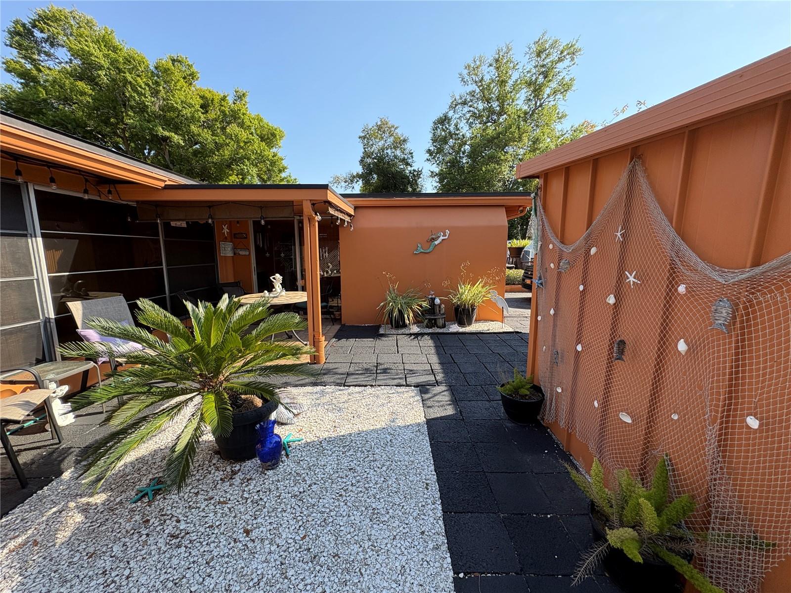 1705 N JEFFERSON AVE, LARGO, FL, 33770