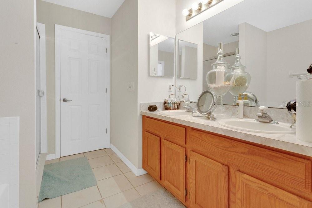 3403 GATLIN PLACE CIR, ORLANDO, FL, 32812