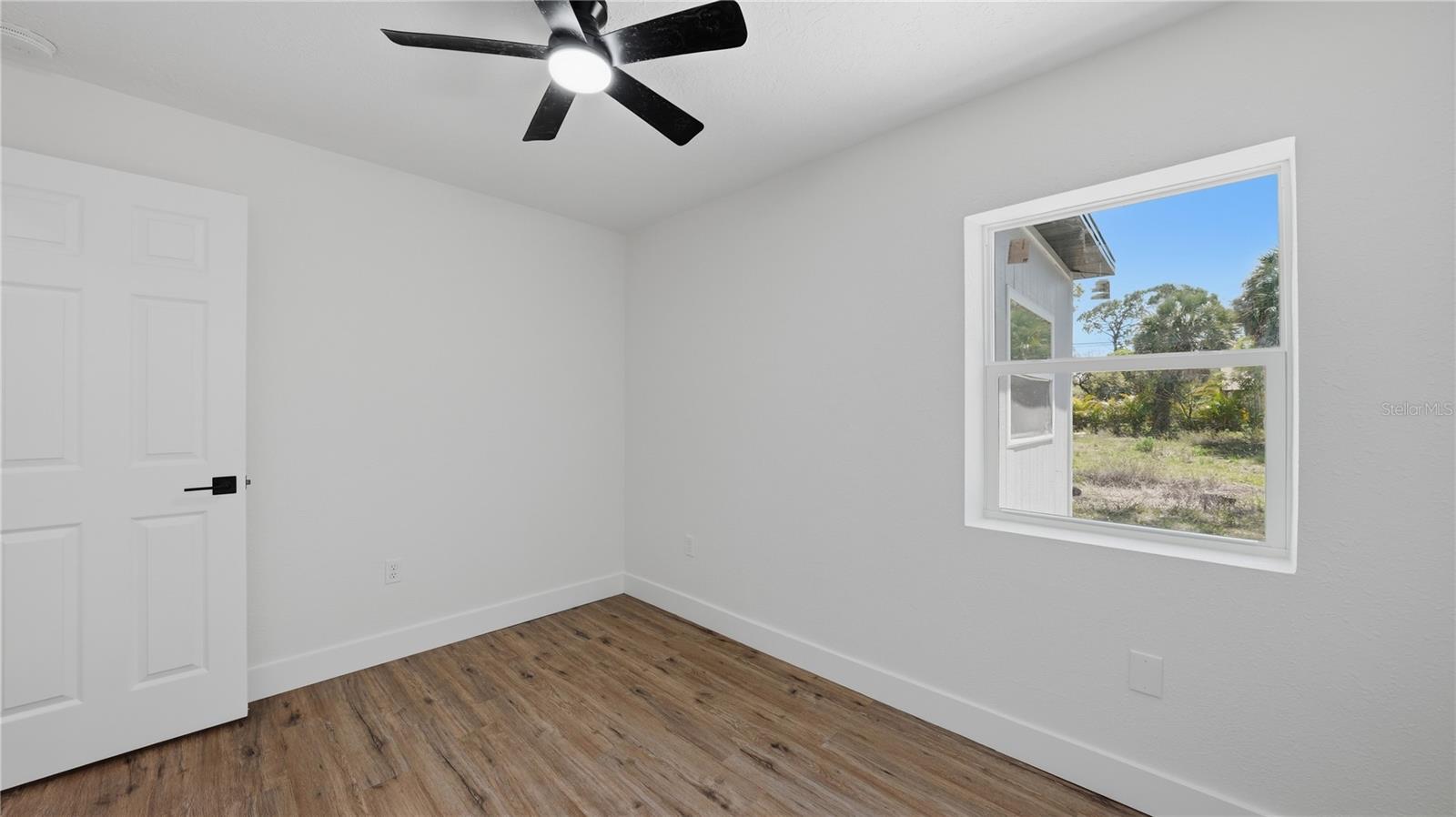 561 YALE RD, VENICE, FL, 34293