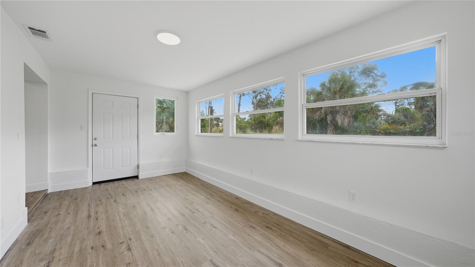 561 YALE RD, VENICE, FL, 34293