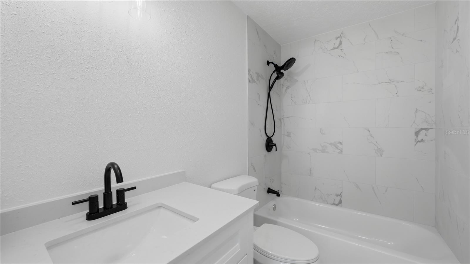 561 YALE RD, VENICE, FL, 34293