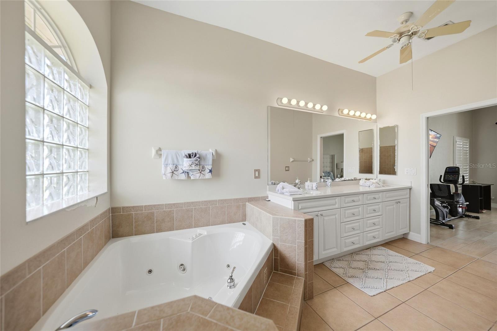 1511 NW 29TH PL, CAPE CORAL, FL, 33993