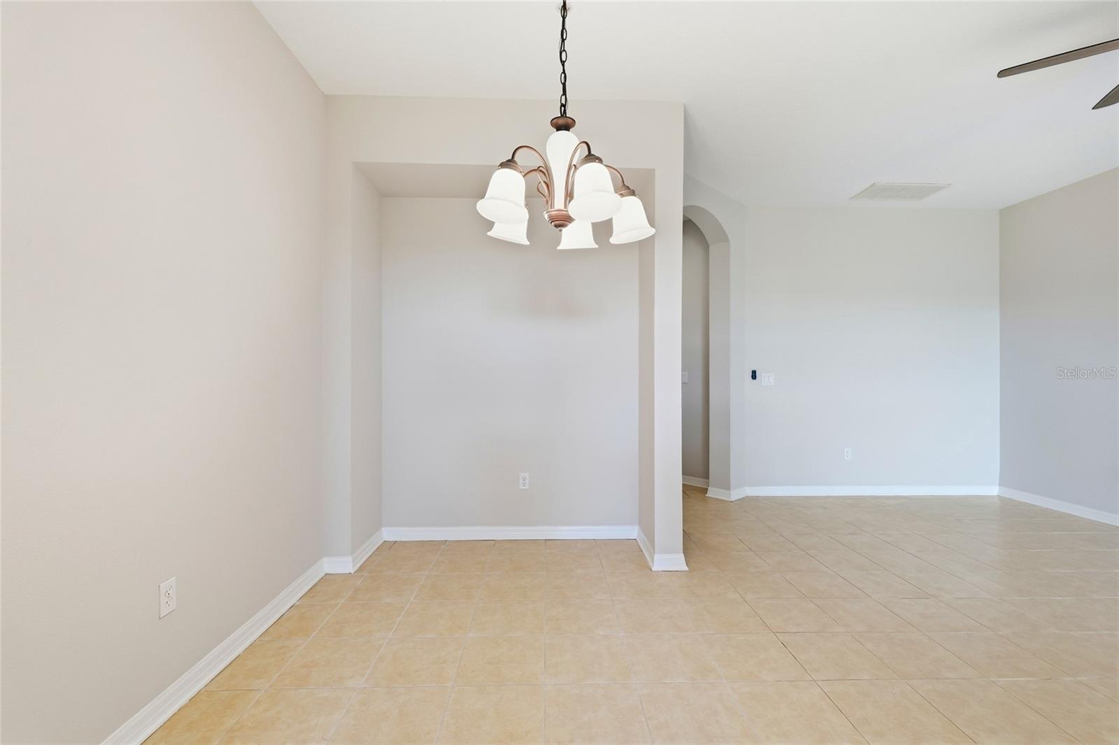 1386 GRANTHAM DR, SARASOTA, FL, 34234