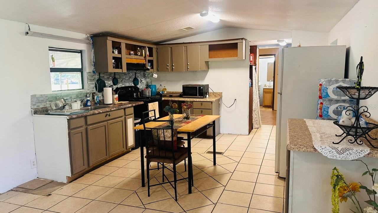 816 DIAMOND ACRES RD, DAVENPORT, FL, 33837