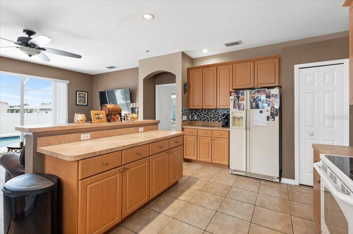 5742 48TH STREET CIR E, BRADENTON, FL, 34203