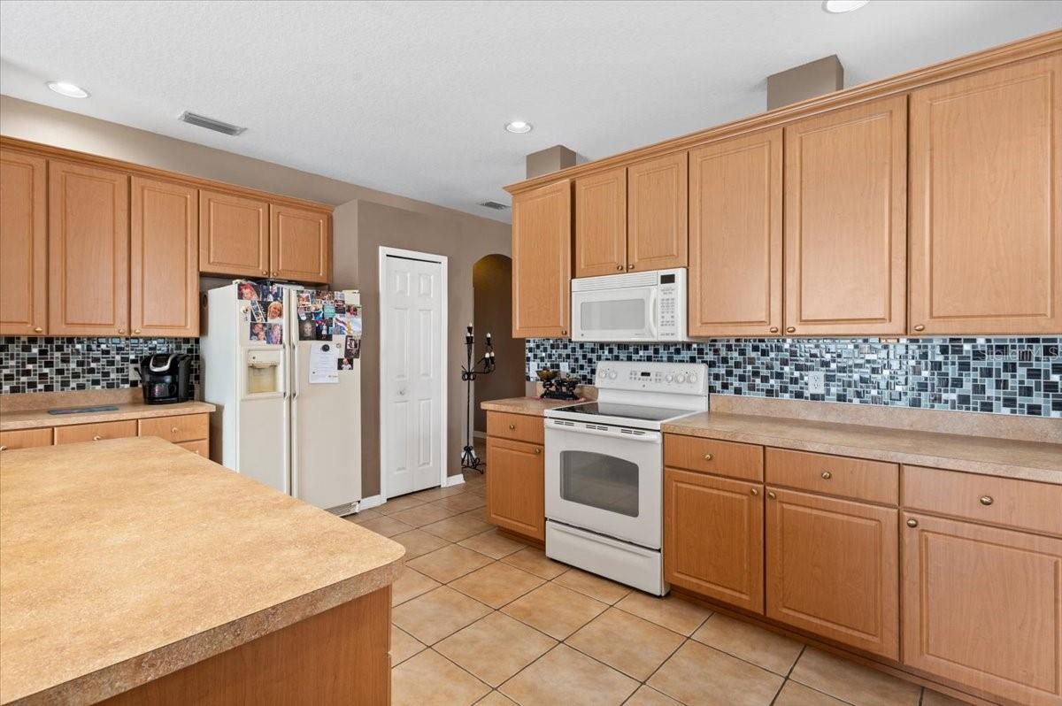 5742 48TH STREET CIR E, BRADENTON, FL, 34203