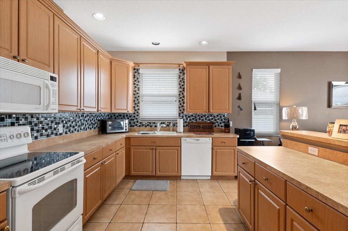 5742 48TH STREET CIR E, BRADENTON, FL, 34203