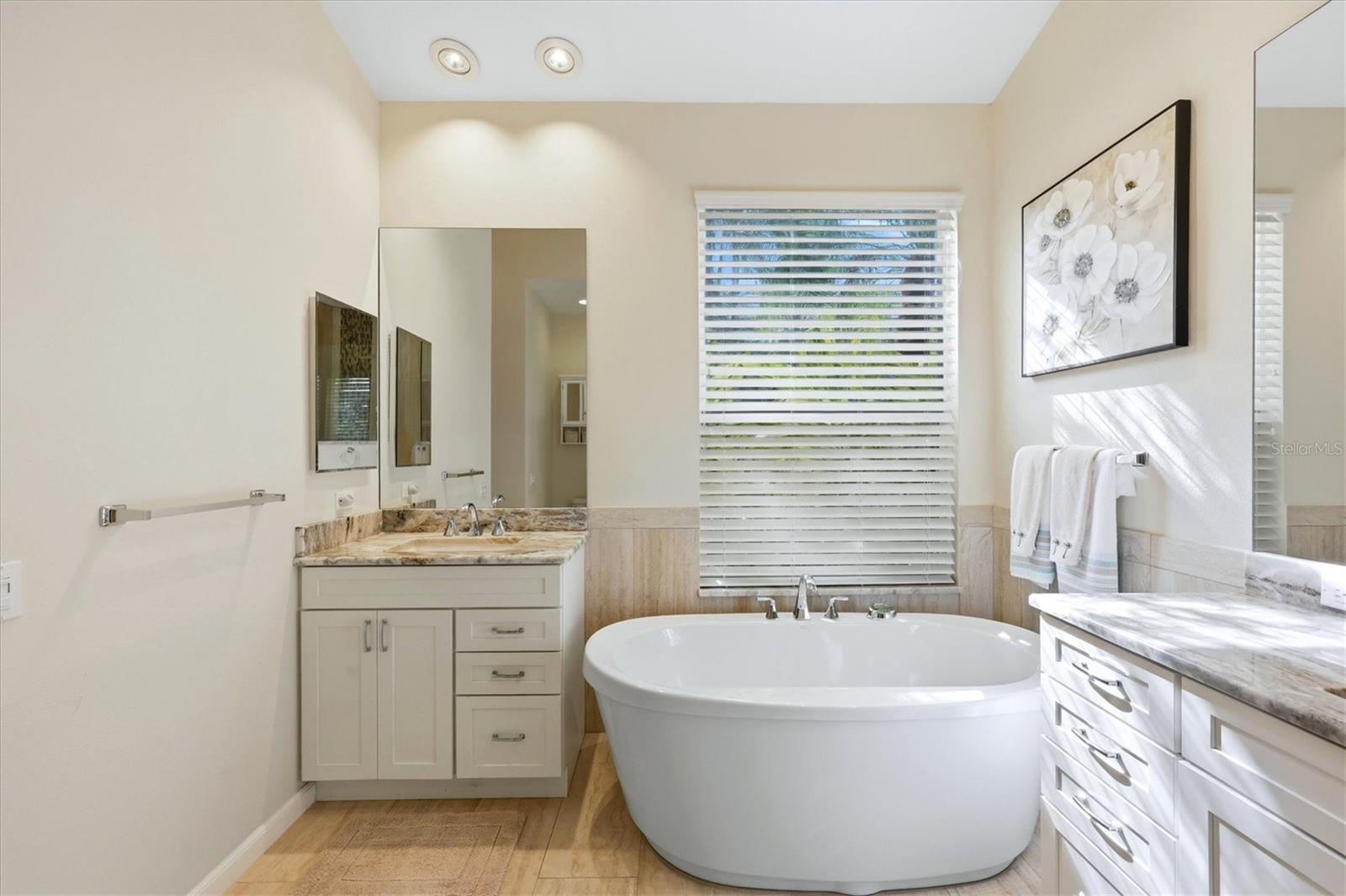 7119 KENSINGTON CT, UNIVERSITY PARK, FL, 34201