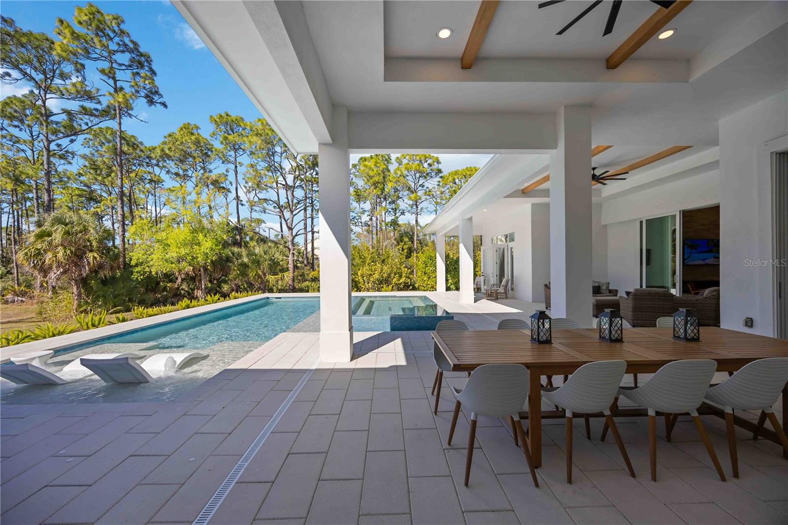 143 CREEK DR SE, PORT CHARLOTTE, FL, 33952