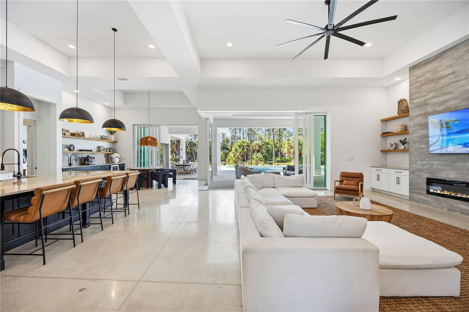 143 CREEK DR SE, PORT CHARLOTTE, FL, 33952