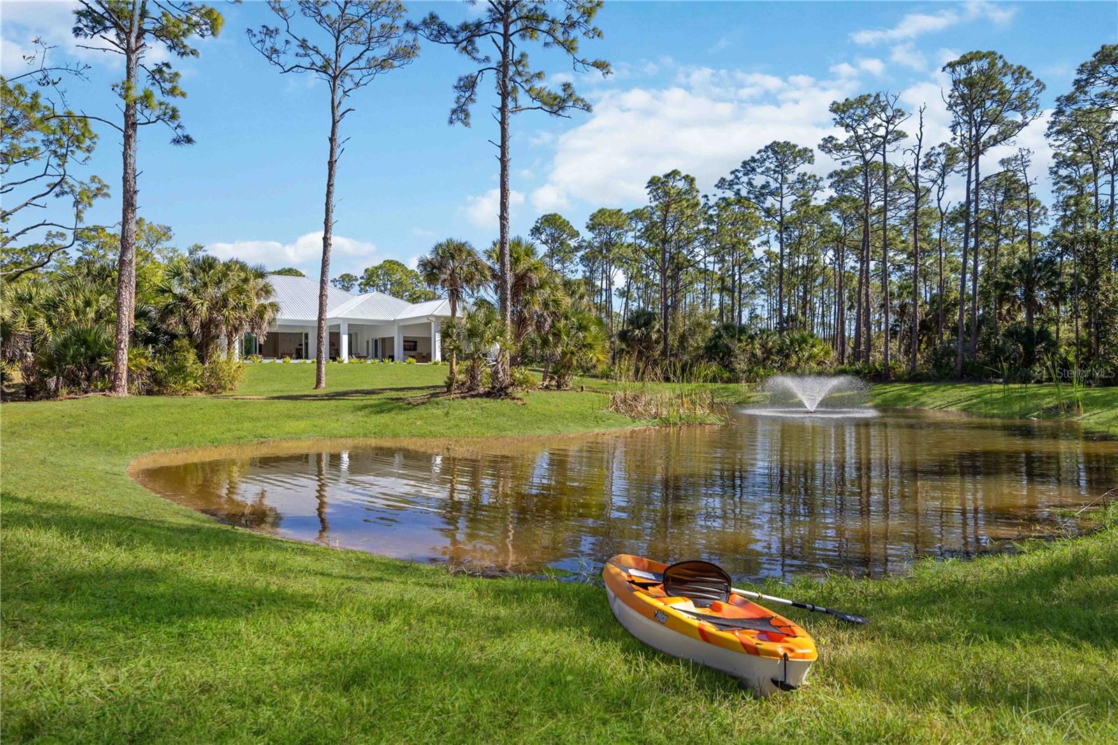 143 CREEK DR SE, PORT CHARLOTTE, FL, 33952