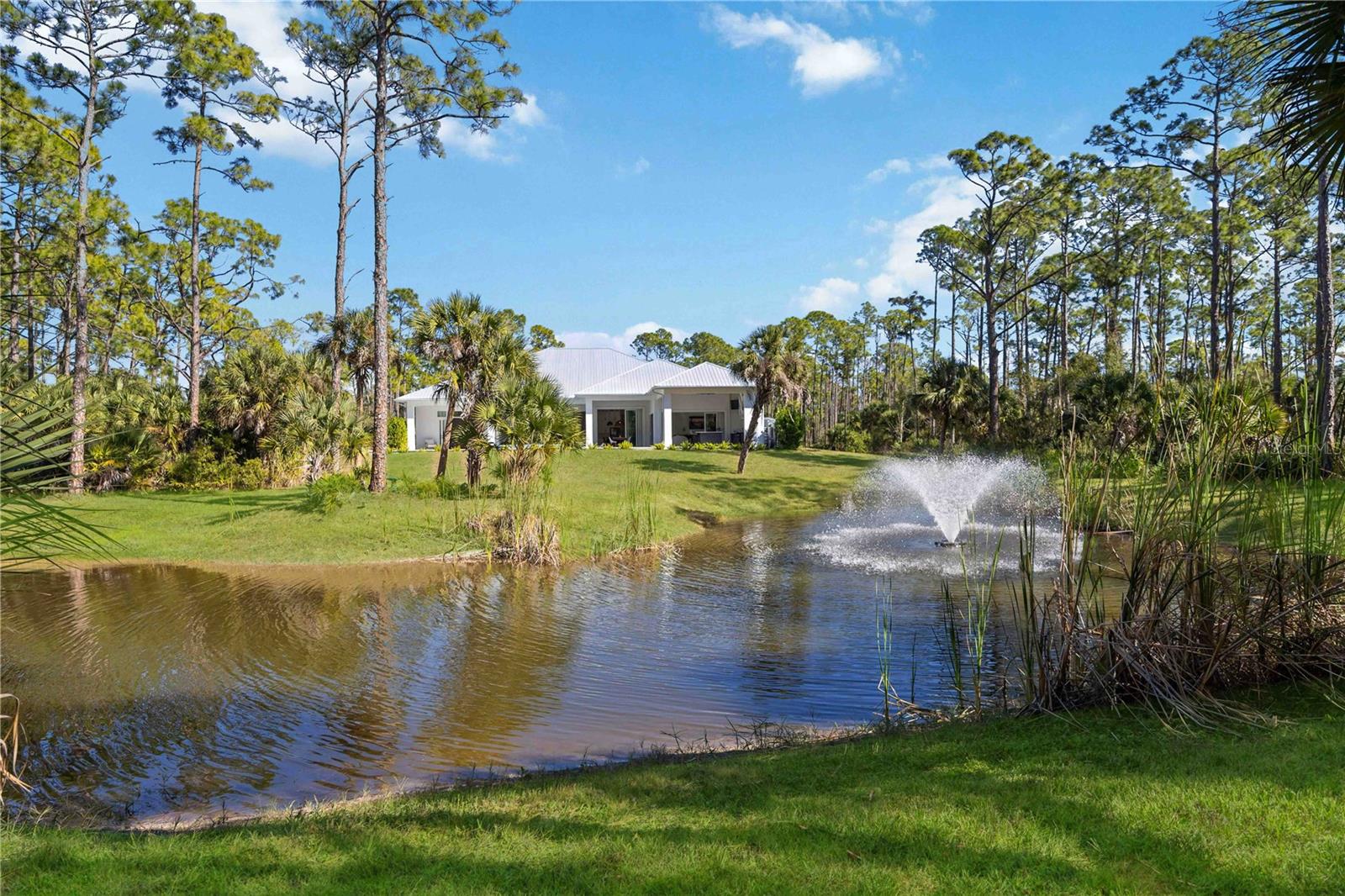 143 CREEK DR SE, PORT CHARLOTTE, FL, 33952