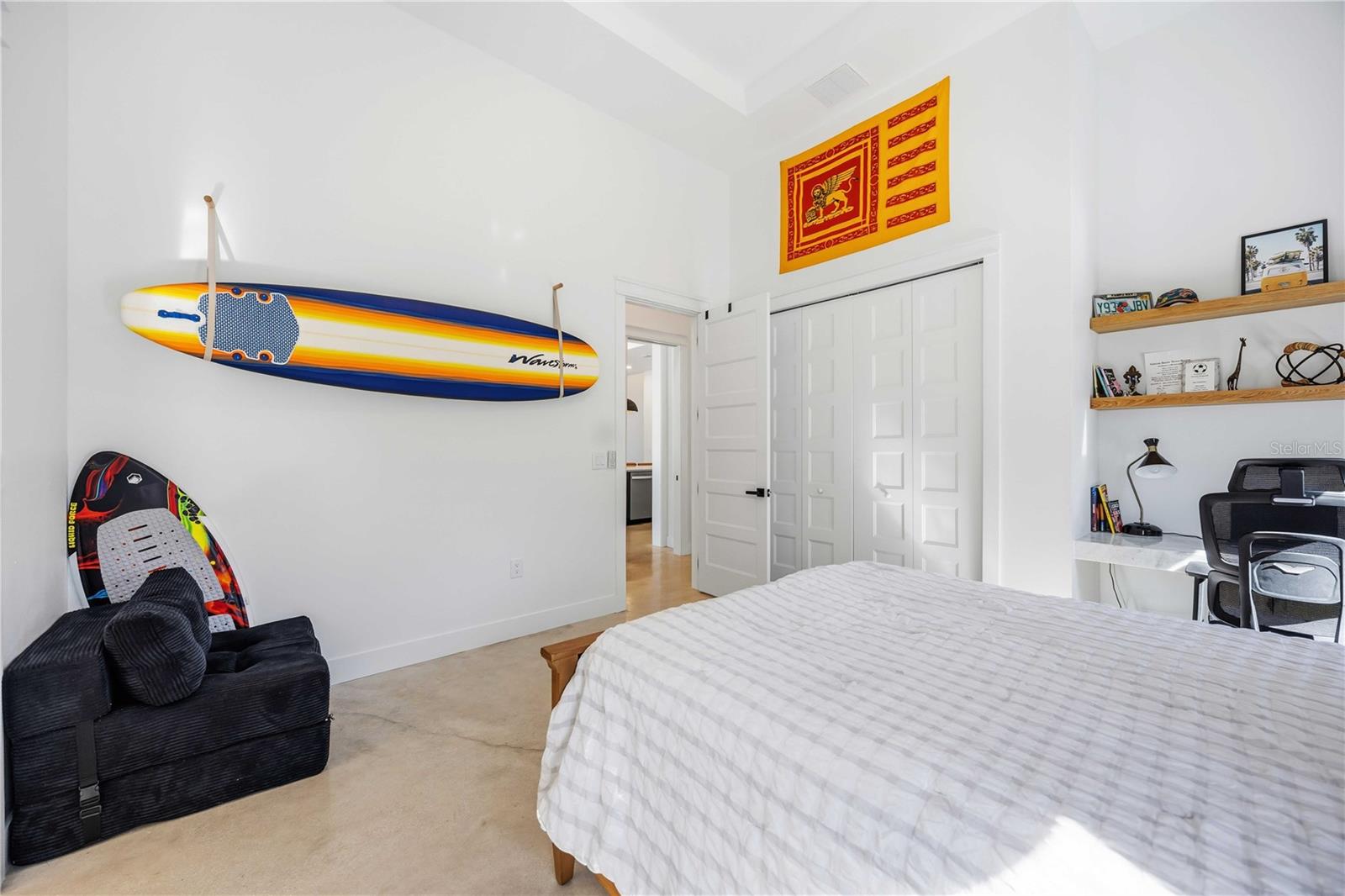 143 CREEK DR SE, PORT CHARLOTTE, FL, 33952