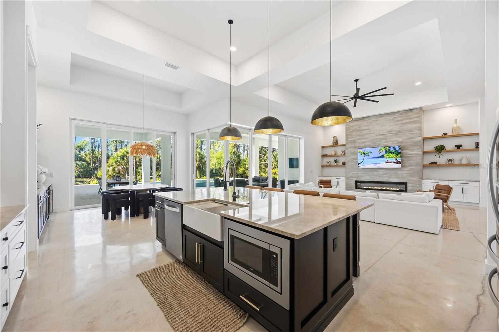 143 CREEK DR SE, PORT CHARLOTTE, FL, 33952