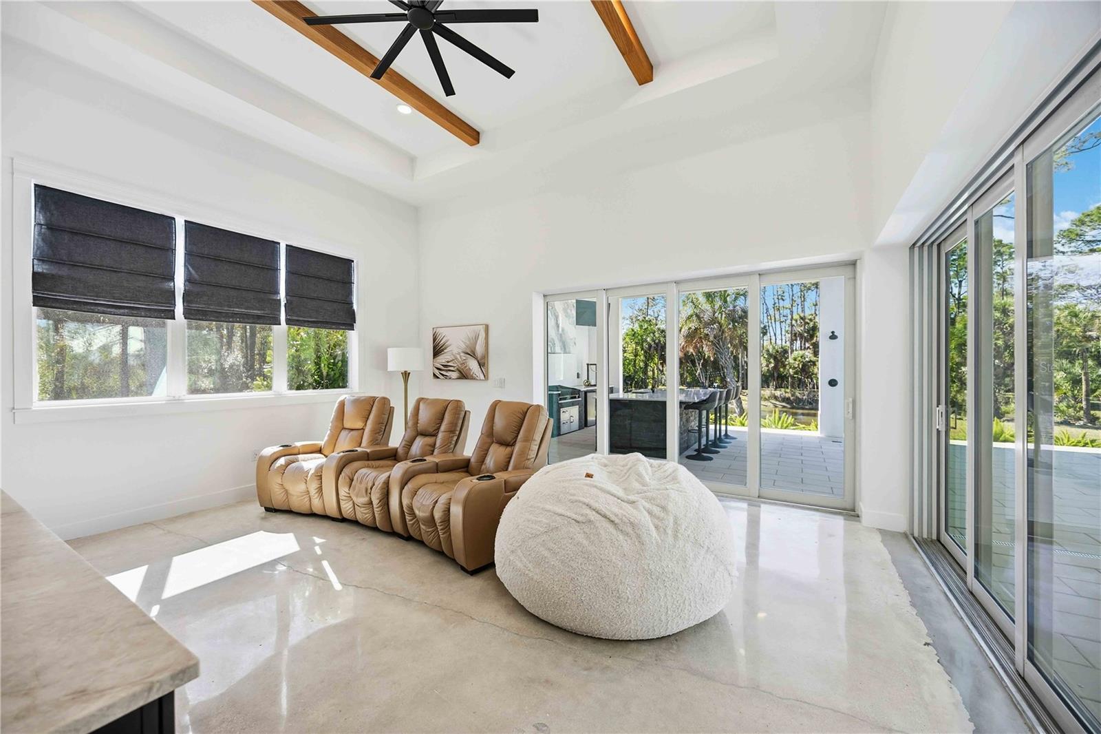 143 CREEK DR SE, PORT CHARLOTTE, FL, 33952