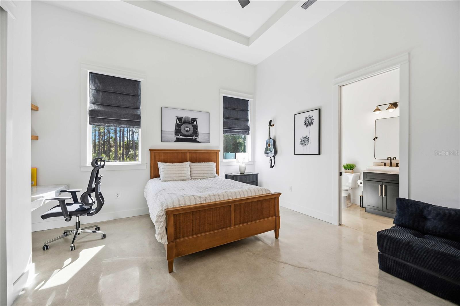 143 CREEK DR SE, PORT CHARLOTTE, FL, 33952