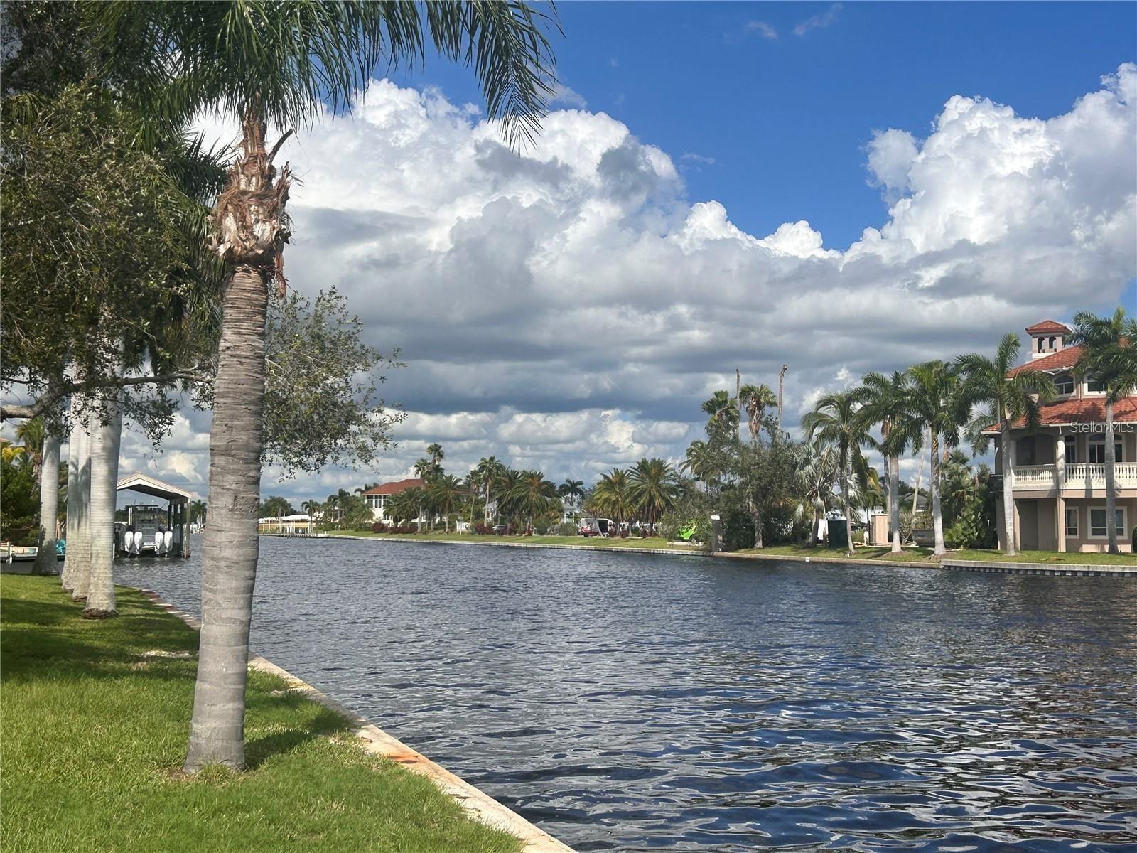 143 CREEK DR SE, PORT CHARLOTTE, FL, 33952