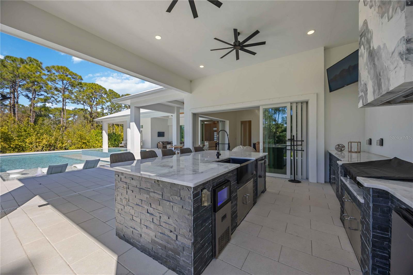 143 CREEK DR SE, PORT CHARLOTTE, FL, 33952