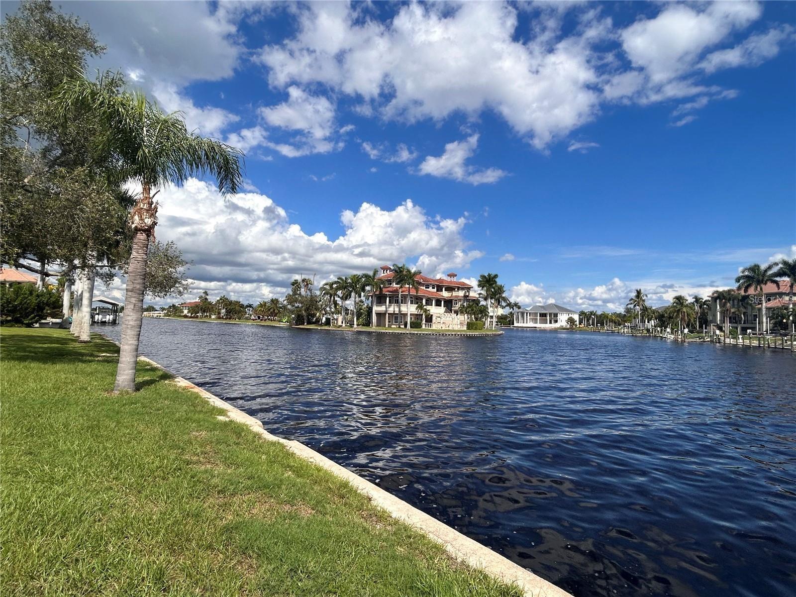 143 CREEK DR SE, PORT CHARLOTTE, FL, 33952